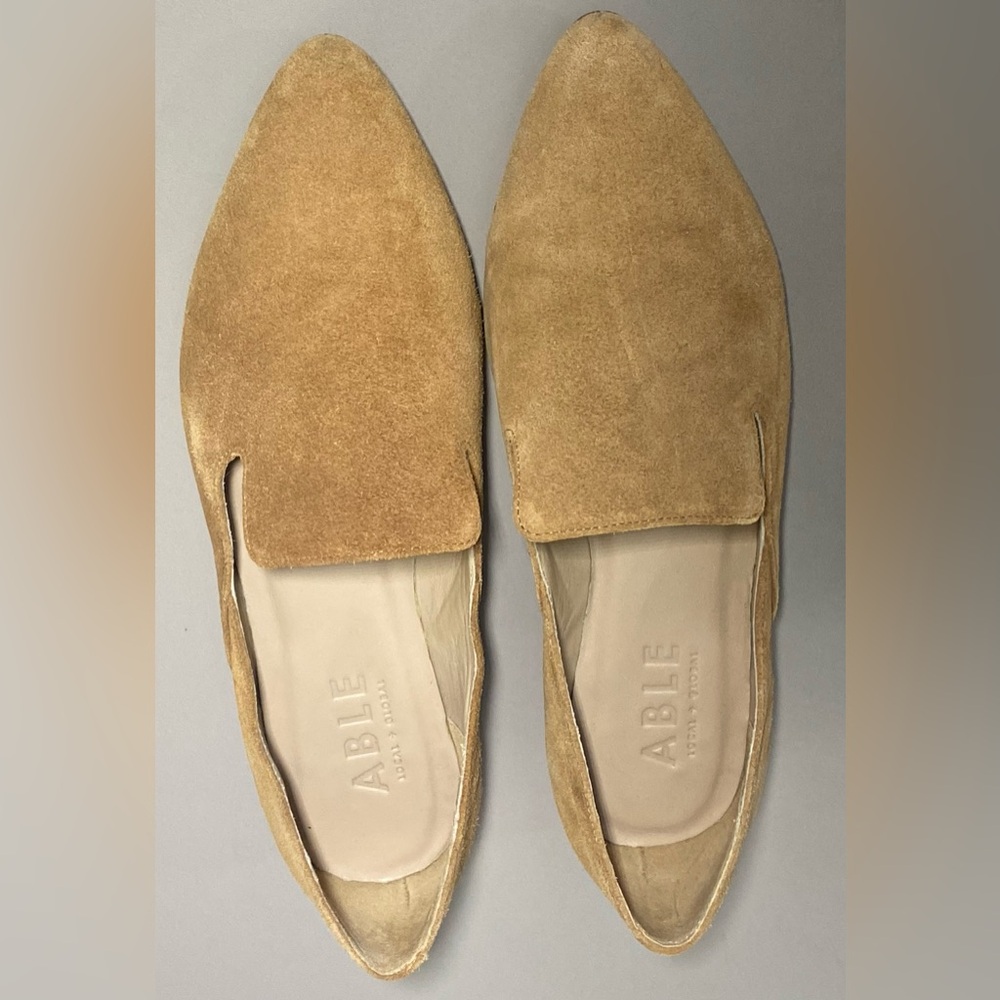 Carmel Suede Leather Women’s Loafers Size 7.5